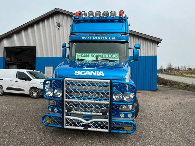 Scania T520 V8 Speciel interior. Air / Air suspension. Opticruise / Retarder .PTO on Engine and gearbox. New Hydr. system. - Vilcējs: foto 5 Scania T520 V8 Speciel interior. Air / Air suspension. Opticruise / Retarder .PTO on Engine and gearbox. New Hydr. system. - Vilcējs: foto 5