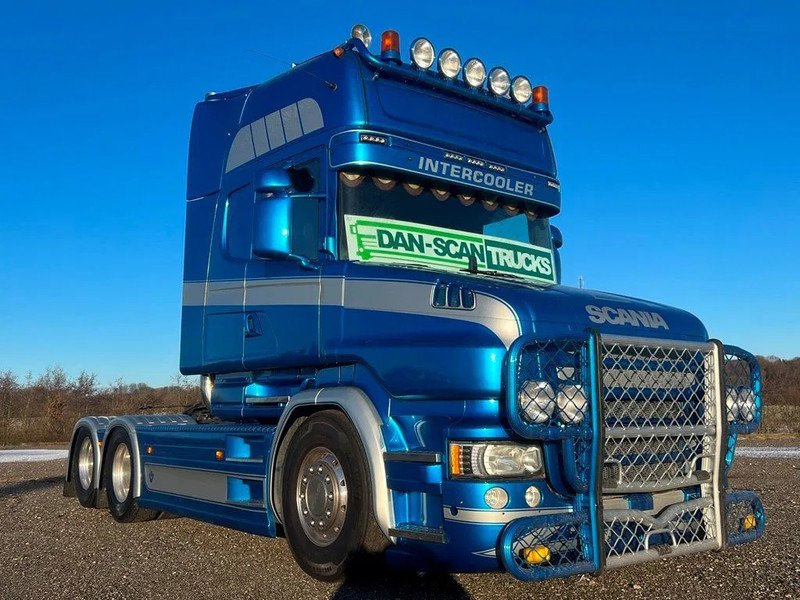 Scania T520 V8 Speciel interior. Air / Air suspension. Opticruise / Retarder .PTO on Engine and gearbox. New Hydr. system. - Vilcējs: foto 2 Scania T520 V8 Speciel interior. Air / Air suspension. Opticruise / Retarder .PTO on Engine and gearbox. New Hydr. system. - Vilcējs: foto 2