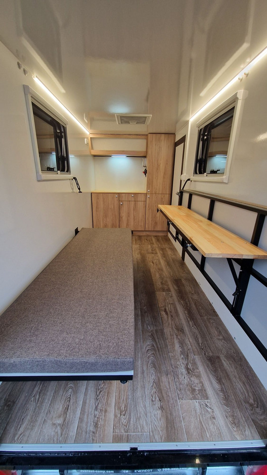 Everest MiniCamp przyczepa kempingowa Ciężarowa towarowa - Dzīvojamais treileris: foto 3 Everest MiniCamp przyczepa kempingowa Ciężarowa towarowa - Dzīvojamais treileris: foto 3