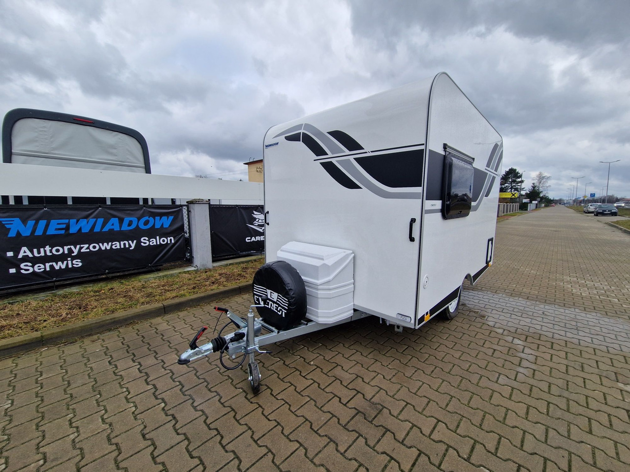 NTL-LAZUR Niewiadów z roku 2025. Przyczepa kempingowa dla 3 osób - Dzīvojamais treileris: foto 3 NTL-LAZUR Niewiadów z roku 2025. Przyczepa kempingowa dla 3 osób - Dzīvojamais treileris: foto 3