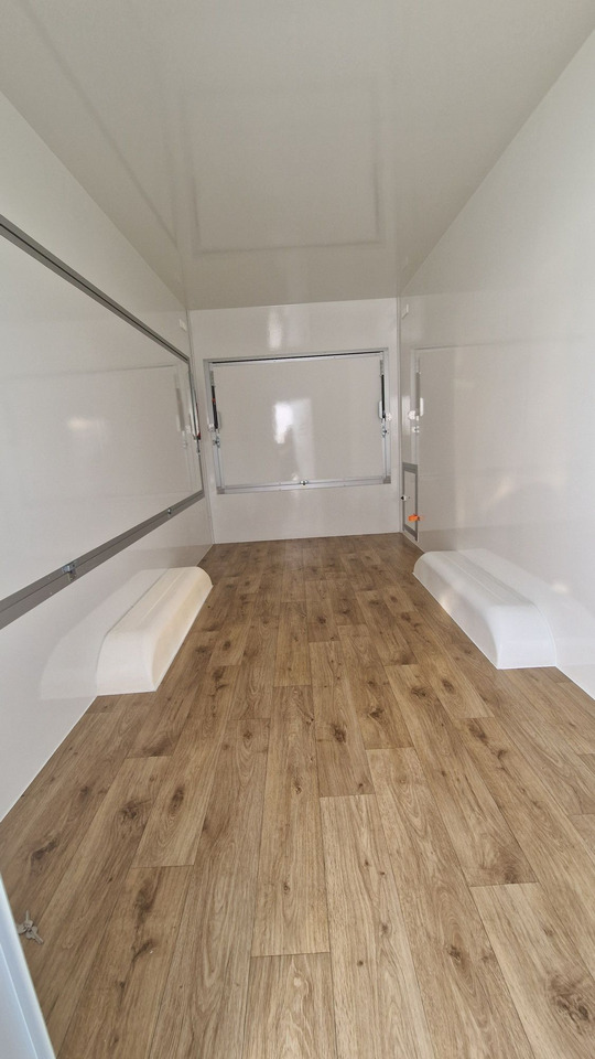 Przyczepa Gastronomiczna Handlowa FoodTruck - Tirdzniecības piekabe: foto 5 Przyczepa Gastronomiczna Handlowa FoodTruck - Tirdzniecības piekabe: foto 5