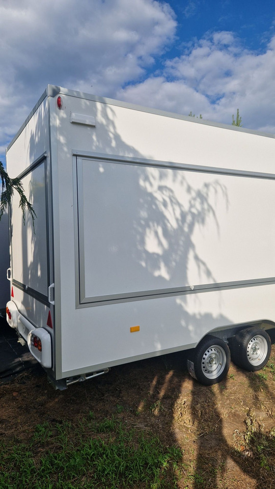 Przyczepa Gastronomiczna Handlowa FoodTruck - Tirdzniecības piekabe: foto 2 Przyczepa Gastronomiczna Handlowa FoodTruck - Tirdzniecības piekabe: foto 2