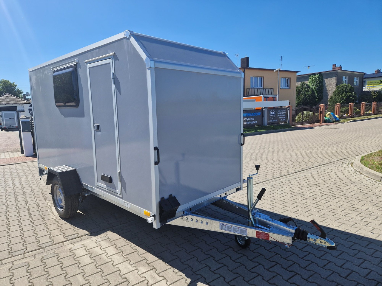 Przyczepa kempingowa Motocamp dla motocykla - Dzīvojamais treileris: foto 5 Przyczepa kempingowa Motocamp dla motocykla - Dzīvojamais treileris: foto 5