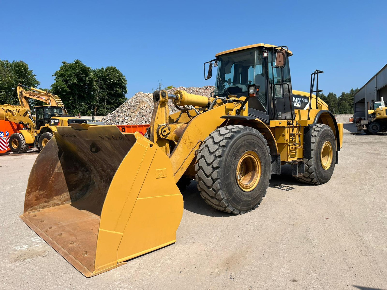 Caterpillar 972H - Riteņu iekrāvējs: foto 1 Caterpillar 972H - Riteņu iekrāvējs: foto 1