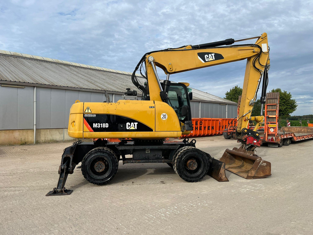 Caterpillar M318D - Riteņu ekskavators: foto 2 Caterpillar M318D - Riteņu ekskavators: foto 2