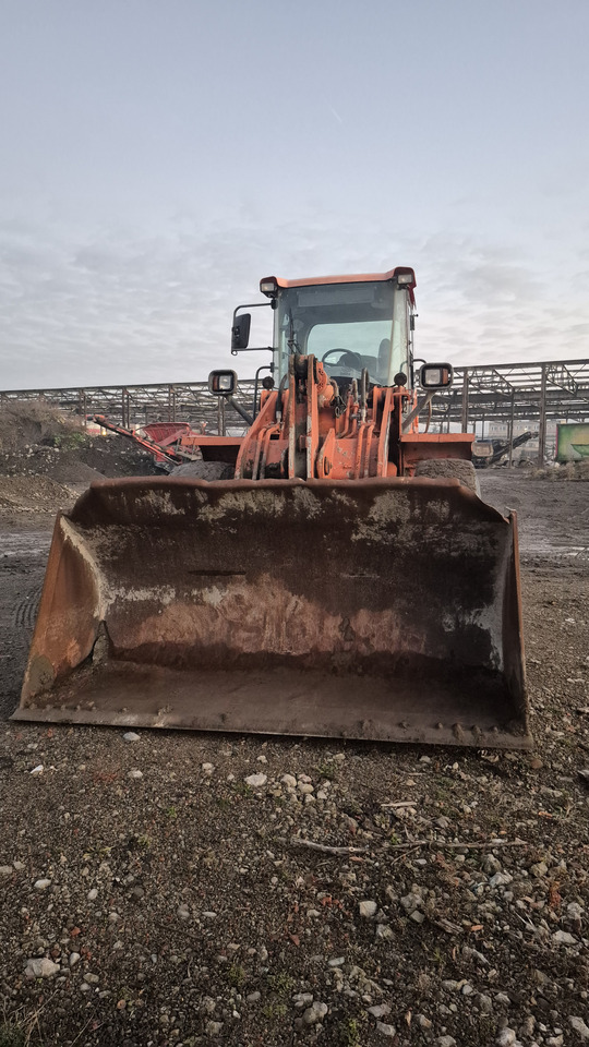 DOOSAN DL250-3 - Riteņu iekrāvējs: foto 4 DOOSAN DL250-3 - Riteņu iekrāvējs: foto 4