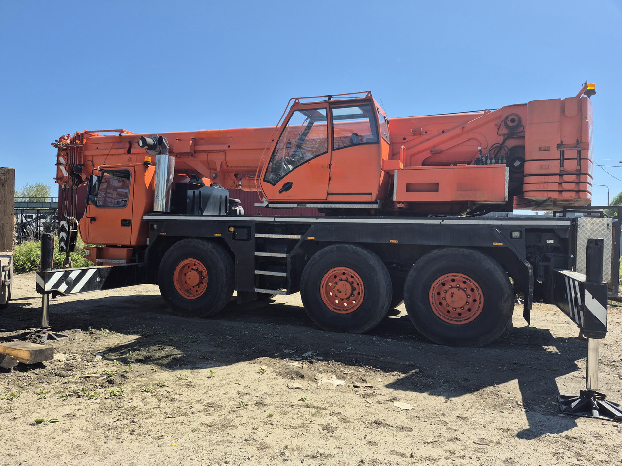 GROVE GMK3055 - Autoceltnis: foto 1 GROVE GMK3055 - Autoceltnis: foto 1