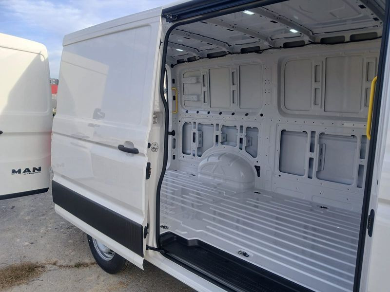 FURGONE CORTO TETTO BASSO MAN TGE 3.140 4X2F SB - Kravas mikroautobuss: foto 3 FURGONE CORTO TETTO BASSO MAN TGE 3.140 4X2F SB - Kravas mikroautobuss: foto 3