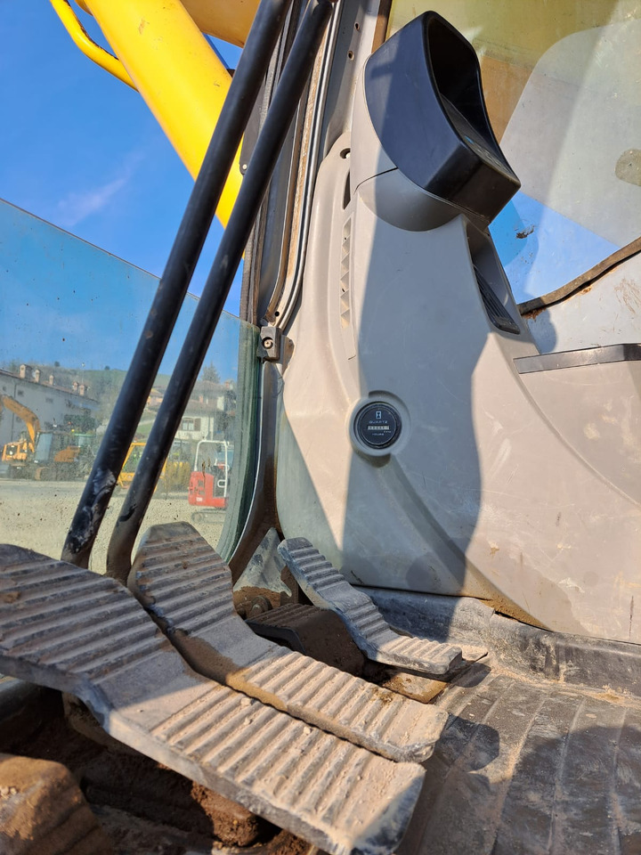 Kāpurķēžu ekskavators NEW HOLLAND KOBELCO E385B: foto 7 Kāpurķēžu ekskavators NEW HOLLAND KOBELCO E385B: foto 7