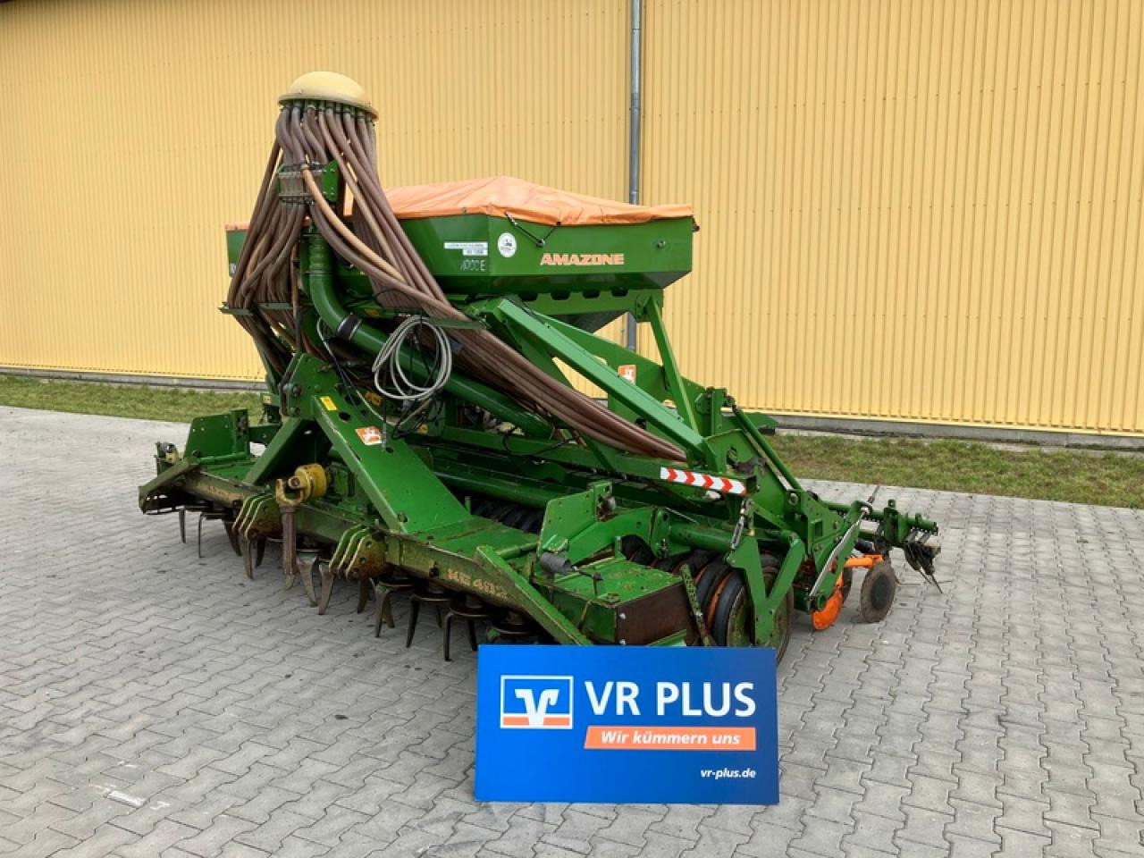 Amazone AD P402 - Kombinētā sējmašīna: foto 1 Amazone AD P402 - Kombinētā sējmašīna: foto 1