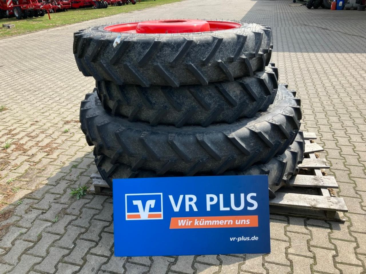 BKT 300/95R52 // 270/95R38 SPUR 1,50M - Riepa: foto 1 BKT 300/95R52 // 270/95R38 SPUR 1,50M - Riepa: foto 1