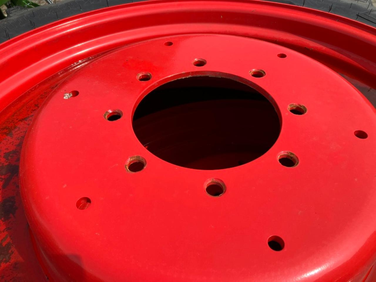 BKT 300/95R52 // 270/95R38 SPUR 1,50M - Riepa: foto 2 BKT 300/95R52 // 270/95R38 SPUR 1,50M - Riepa: foto 2