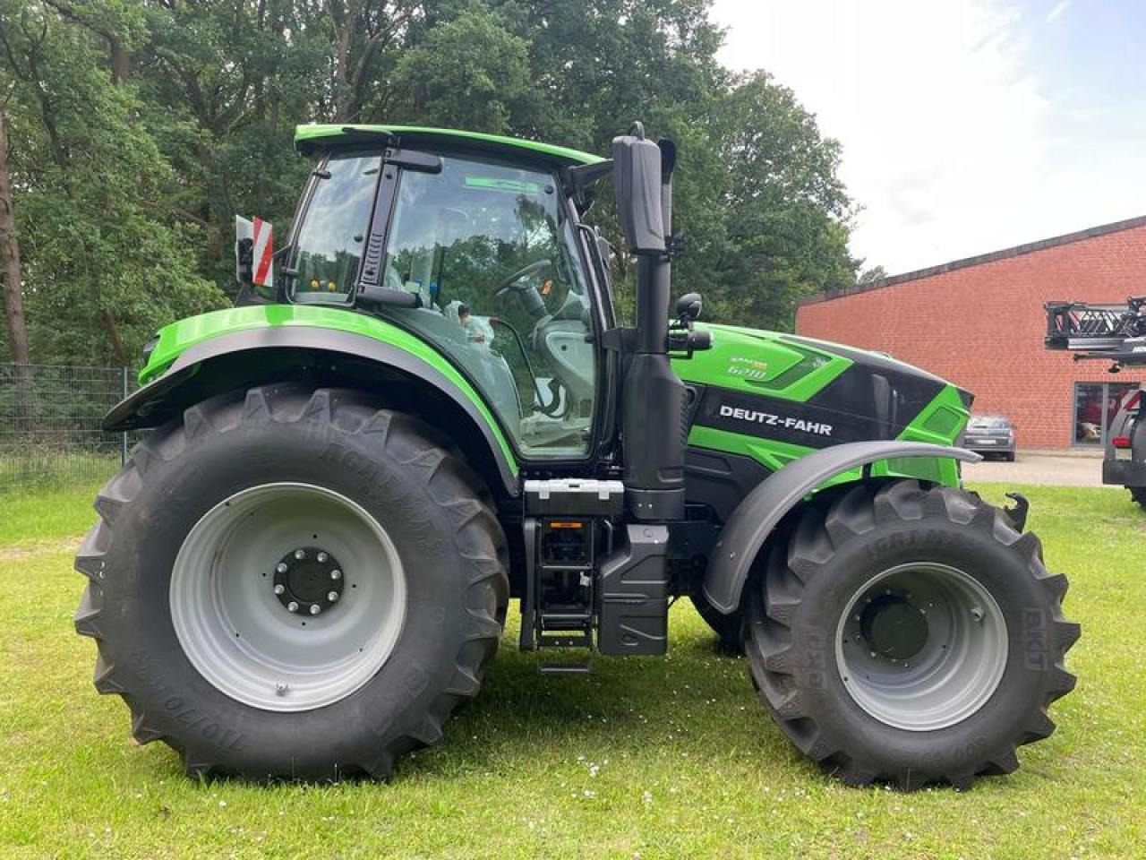 Deutz-Fahr 6210 PSHIFT AKTIONSPREIS!! - Traktors: foto 4 Deutz-Fahr 6210 PSHIFT AKTIONSPREIS!! - Traktors: foto 4
