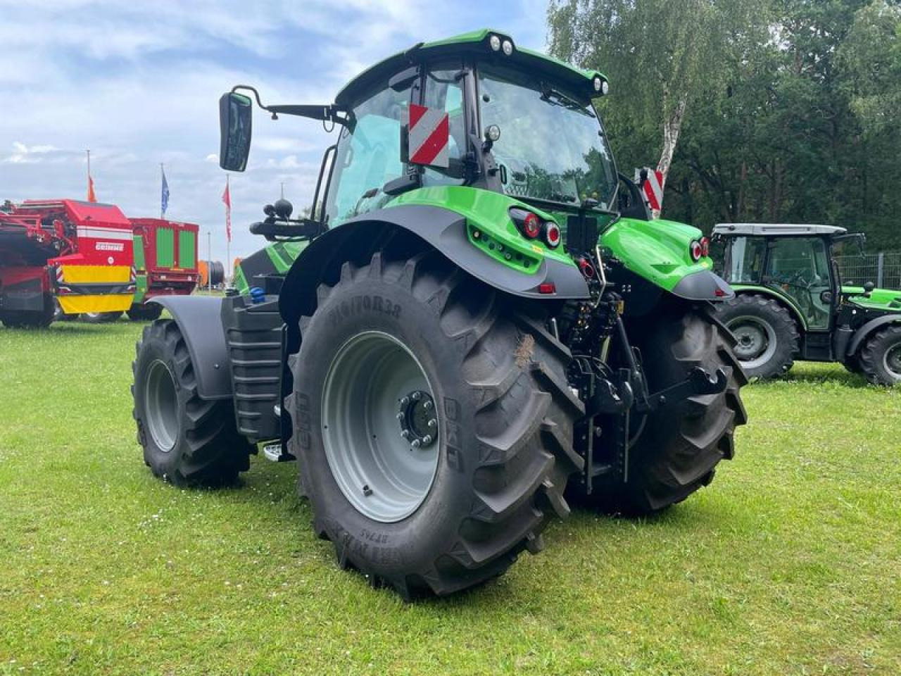 Deutz-Fahr 6210 PSHIFT AKTIONSPREIS!! - Traktors: foto 3 Deutz-Fahr 6210 PSHIFT AKTIONSPREIS!! - Traktors: foto 3