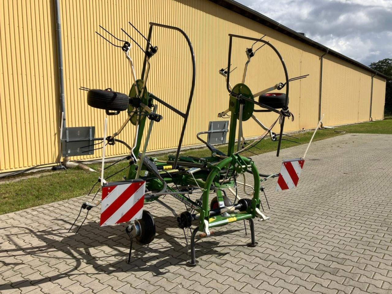 Fendt TWISTER 5204 AKTION - Vālotājs/ Ārdītājs: foto 4 Fendt TWISTER 5204 AKTION - Vālotājs/ Ārdītājs: foto 4