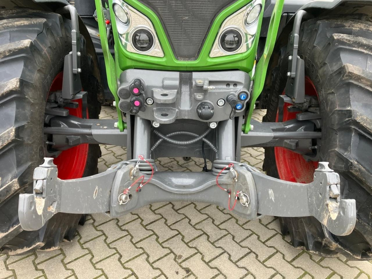 Fendt VARIO 516 VARIO GEN 3 // RTK - Traktors: foto 5 Fendt VARIO 516 VARIO GEN 3 // RTK - Traktors: foto 5