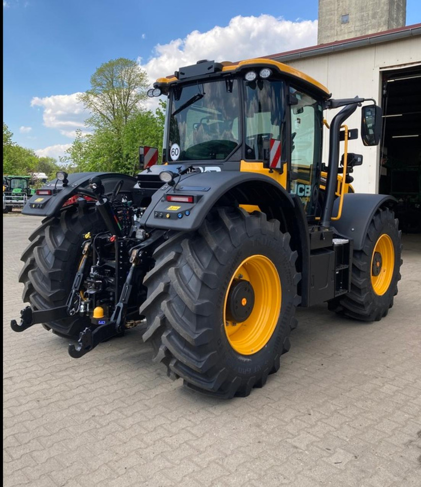 JCB FASTRAC 4220 AKTION - Traktors: foto 4 JCB FASTRAC 4220 AKTION - Traktors: foto 4