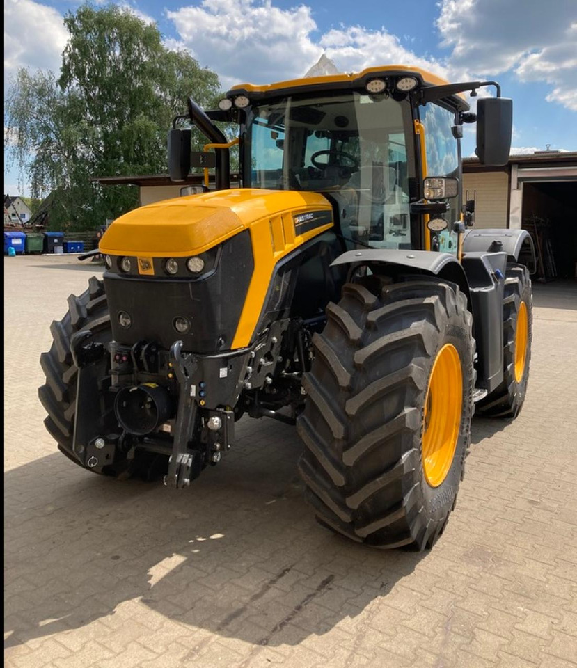 JCB FASTRAC 4220 - Traktors: foto 2 JCB FASTRAC 4220 - Traktors: foto 2