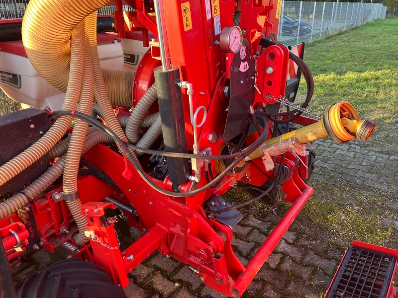 Kverneland OPTIMA 12 SX + FRONTTANK//GEOSEED - Precīzās izsējas sējmašīna: foto 5 Kverneland OPTIMA 12 SX + FRONTTANK//GEOSEED - Precīzās izsējas sējmašīna: foto 5