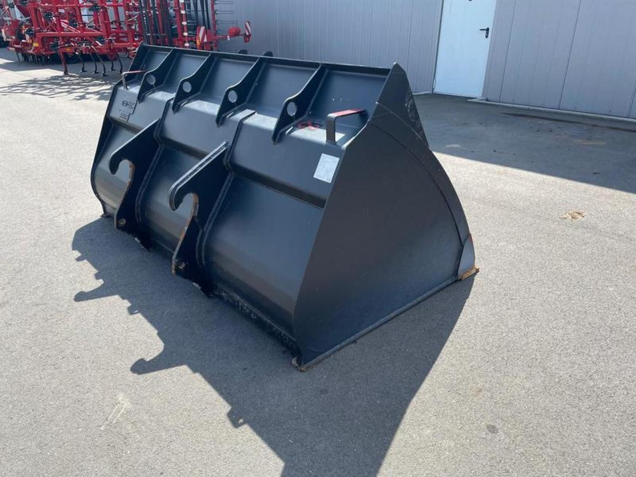 LEICHTGUTSCHAUFEL NEW HOLLAND CASE - Iekrāvēja kauss: foto 3 LEICHTGUTSCHAUFEL NEW HOLLAND CASE - Iekrāvēja kauss: foto 3