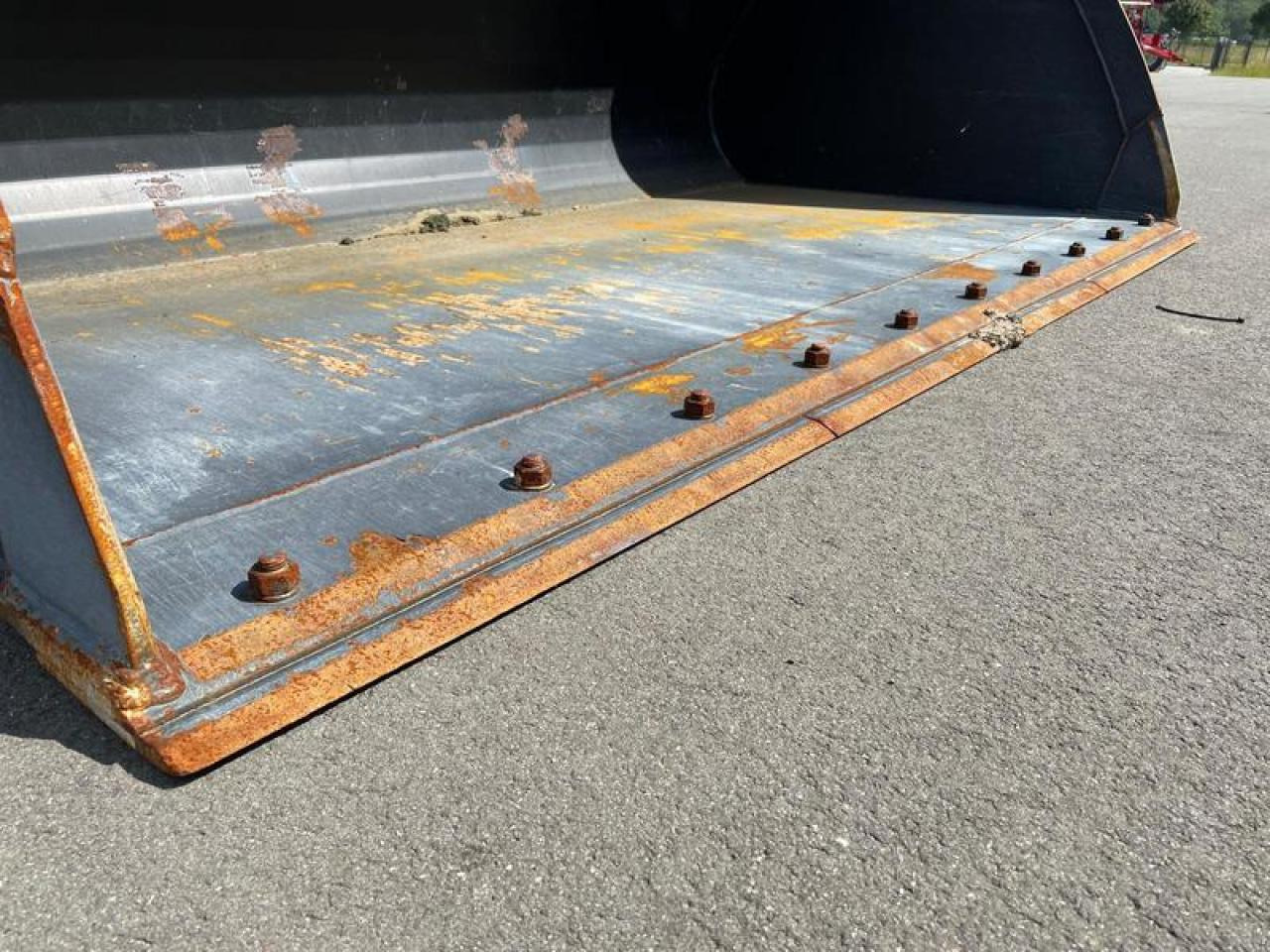 LEICHTGUTSCHAUFEL NEW HOLLAND CASE - Iekrāvēja kauss: foto 5 LEICHTGUTSCHAUFEL NEW HOLLAND CASE - Iekrāvēja kauss: foto 5