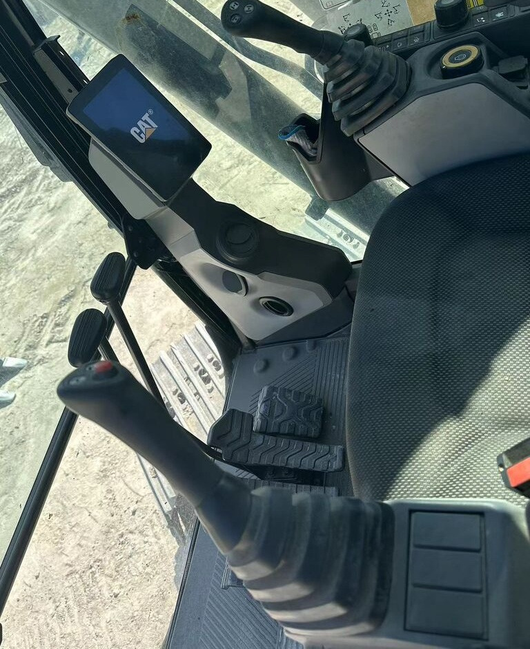 Caterpillar 320GC - Kāpurķēžu ekskavators: foto 5 Caterpillar 320GC - Kāpurķēžu ekskavators: foto 5