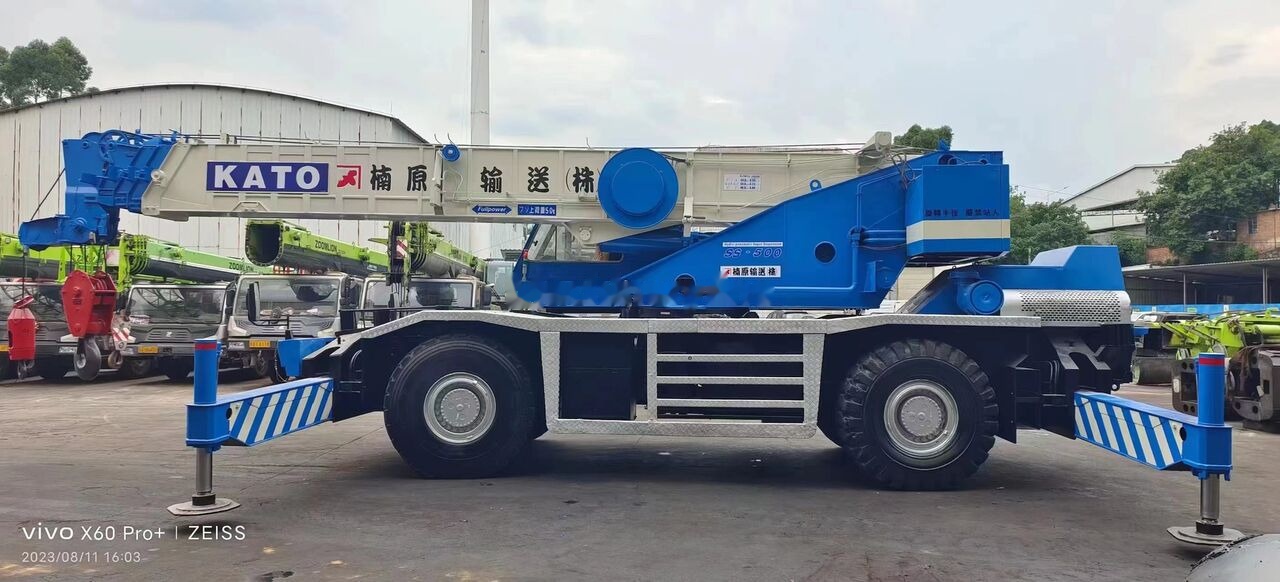 Kato KR-450-v 45ton - Autoceltnis: foto 2 Kato KR-450-v 45ton - Autoceltnis: foto 2