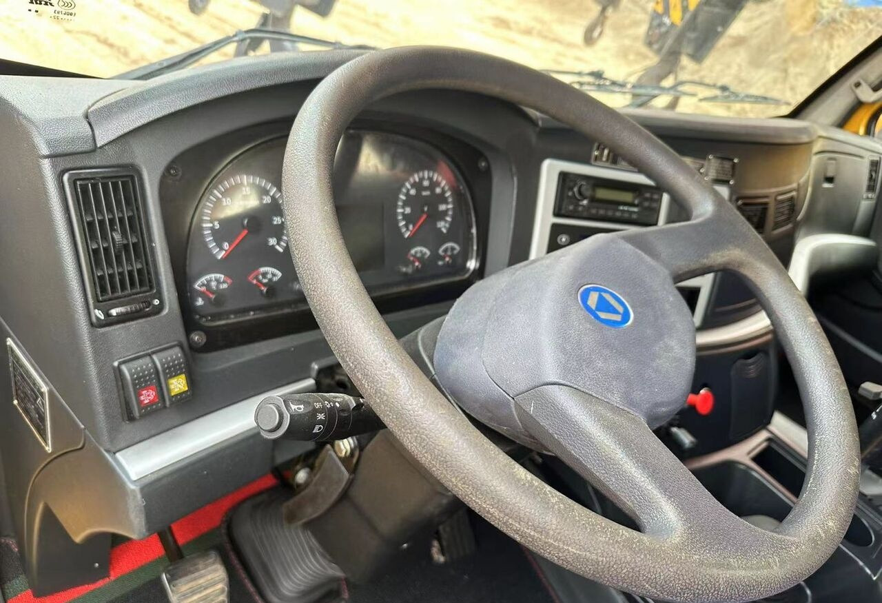 XCMG - Autoceltnis: foto 5 XCMG - Autoceltnis: foto 5