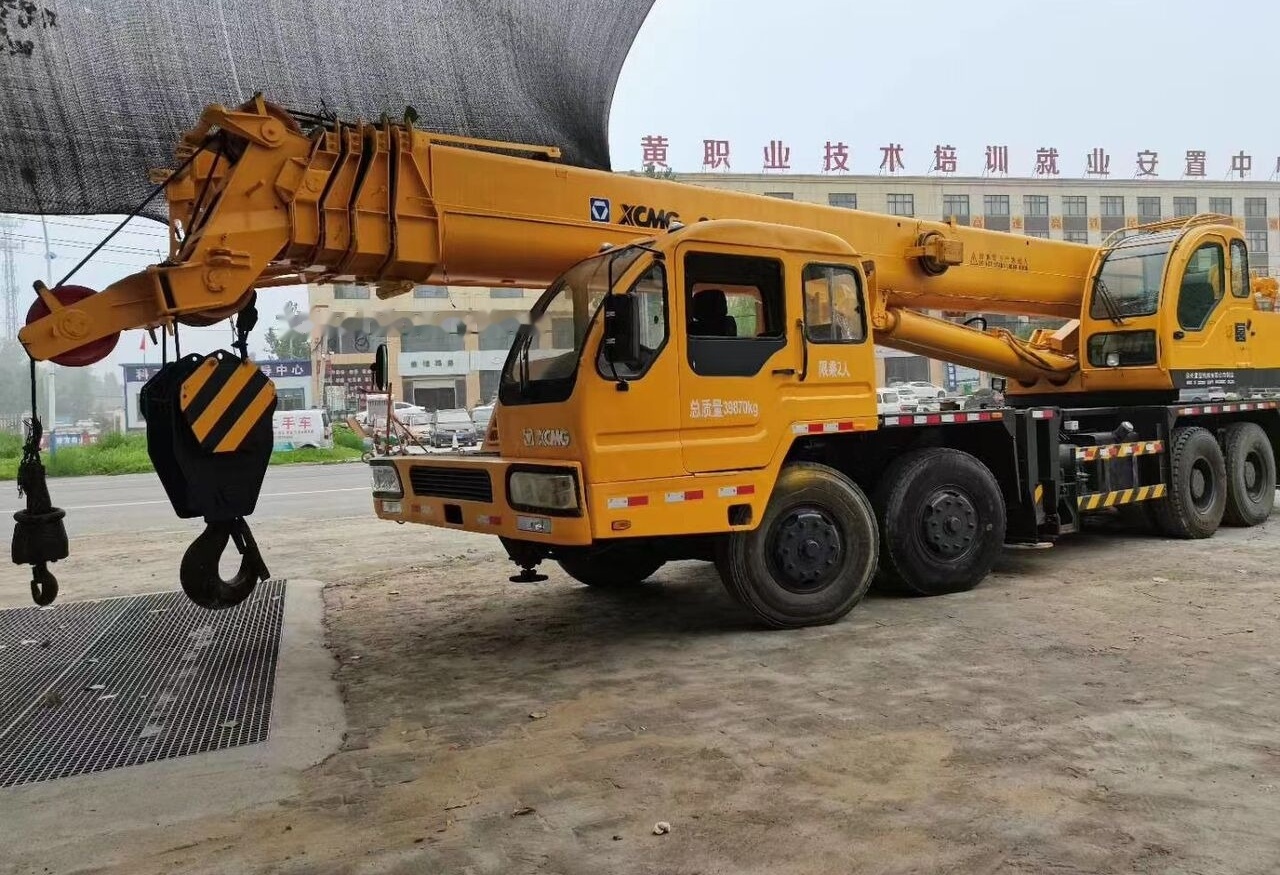 XCMG QY50B QY50K QY70K QY100K QY130K truck crane - Autoceltnis: foto 1 XCMG QY50B QY50K QY70K QY100K QY130K truck crane - Autoceltnis: foto 1