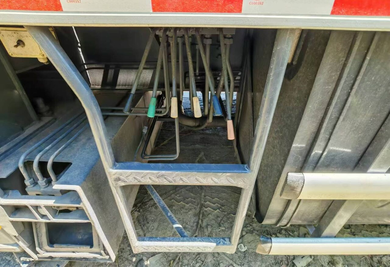 XCMG QY55KC 25ton 50ton 55ton 70ton 100 ton 130ton - Autoceltnis: foto 3 XCMG QY55KC 25ton 50ton 55ton 70ton 100 ton 130ton - Autoceltnis: foto 3