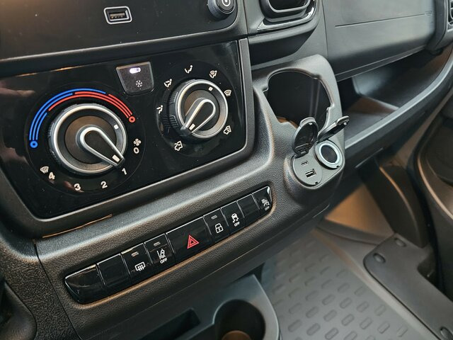 Jaunā Kravas mikroautobuss FIAT Ducato 35 MAXI L5H2 L4H2 180 15m³ Safety Kamera...: foto 11 Jaunā Kravas mikroautobuss FIAT Ducato 35 MAXI L5H2 L4H2 180 15m³ Safety Kamera...: foto 11