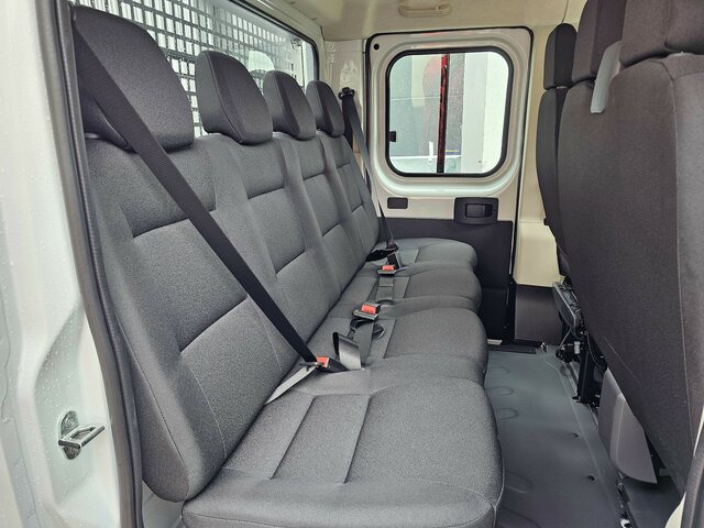 Jaunā Automašīna ar kravas platformu, Kravas-pasažieru furgons FIAT Ducato MAXI 140 Serie10-9.2 2025 L5 DOKA 3,3 M....: foto 21
