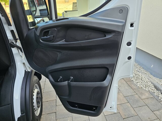 Jaunā Furgons ar slēgtā virsbūve IVECO Daily 35S18 3.0 Koffer LBW Bär ACC LED sofort!: foto 18