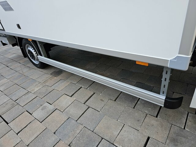 Jaunā Furgons ar slēgtā virsbūve IVECO Daily 35S18 3.0 Koffer LBW Bär ACC LED sofort!: foto 19