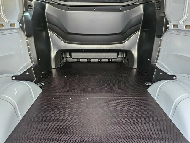 Jaunā Kravas mikroautobuss, Kravas-pasažieru furgons IVECO Daily 35S18HA8V DOKA Hi-Matic 12m³ 2xSchiebetür...: foto 31