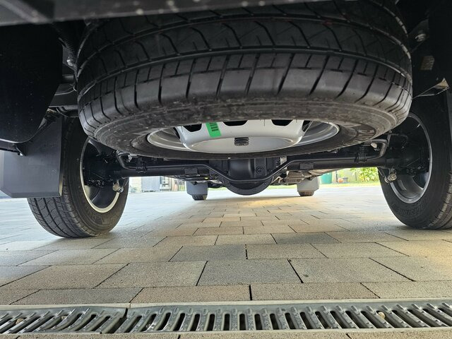 Jaunā Kravas mikroautobuss, Kravas-pasažieru furgons IVECO Daily 35S18HA8V DOKA Hi-Matic 12m³ 2xSchiebetür...: foto 25