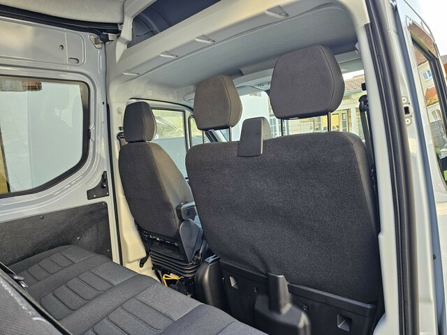 Jaunā Kravas mikroautobuss, Kravas-pasažieru furgons IVECO Daily 35S18HA8V DOKA Hi-Matic 12m³ 2xSchiebetür...: foto 24