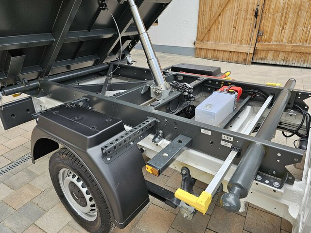 Komercauto pašizgāzējs, Kravas-pasažieru furgons MAN TGE 3.140 Doka L3 Dreiseitenkipper Facelift: foto 26