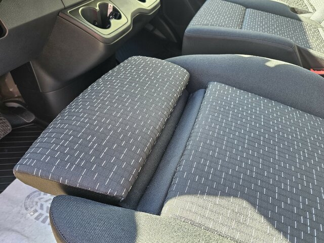 MERCEDES-BENZ Sprinter 317 CDI Kasten L2H2 AHK 3,5t MBUX10,25... - Kravas mikroautobuss: foto 4 MERCEDES-BENZ Sprinter 317 CDI Kasten L2H2 AHK 3,5t MBUX10,25... - Kravas mikroautobuss: foto 4