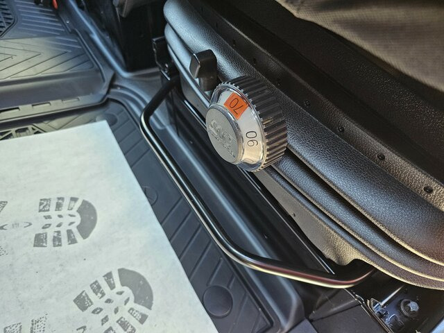 MERCEDES-BENZ Sprinter 317 CDI Kasten L2H2 AHK 3,5t MBUX10,25... - Kravas mikroautobuss: foto 4 MERCEDES-BENZ Sprinter 317 CDI Kasten L2H2 AHK 3,5t MBUX10,25... - Kravas mikroautobuss: foto 4