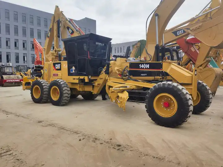 Best price JAPAN made grader cat 140h motor grader second hand low prices hot selling - Greiders: foto 2 Best price JAPAN made grader cat 140h motor grader second hand low prices hot selling - Greiders: foto 2
