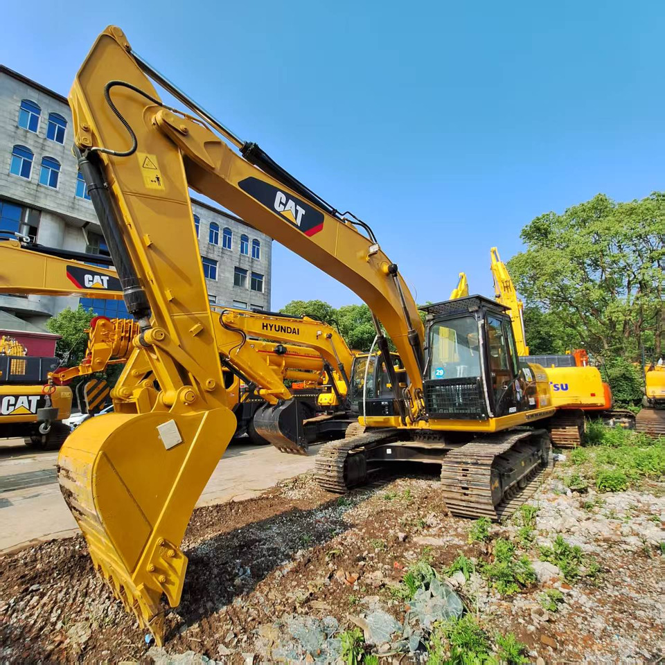 CAT 320D used excavator - Kāpurķēžu ekskavators: foto 5 CAT 320D used excavator - Kāpurķēžu ekskavators: foto 5