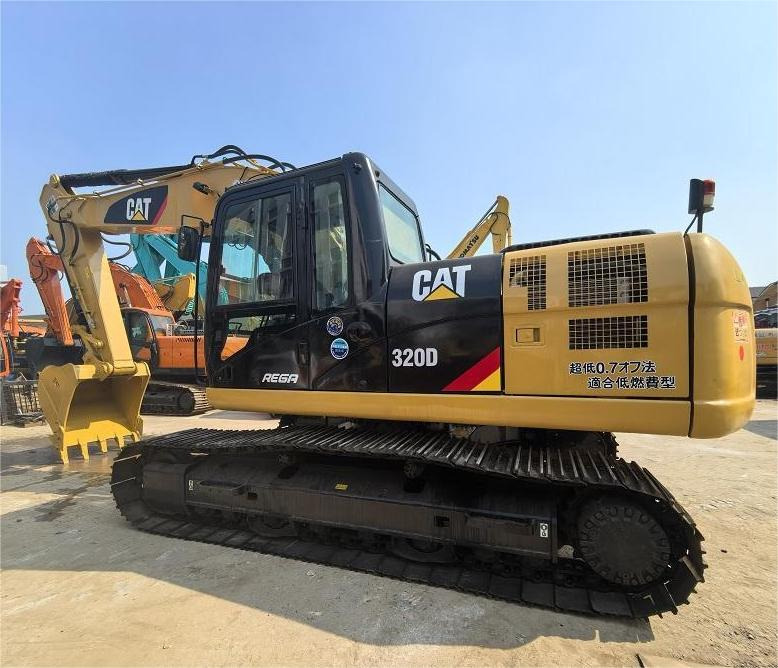 CAT 320D used excavator - Kāpurķēžu ekskavators: foto 3 CAT 320D used excavator - Kāpurķēžu ekskavators: foto 3
