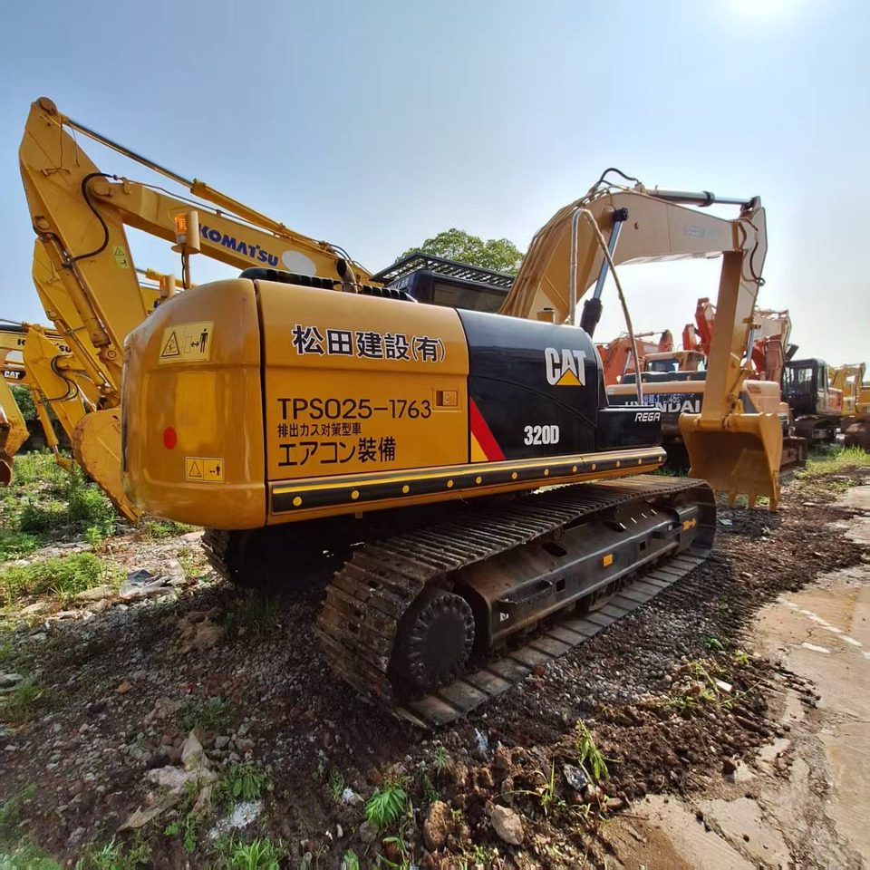 CAT 320D used excavator - Kāpurķēžu ekskavators: foto 4 CAT 320D used excavator - Kāpurķēžu ekskavators: foto 4
