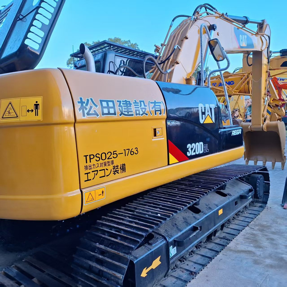 CAT 320D2L Excavator - Kāpurķēžu ekskavators: foto 4 CAT 320D2L Excavator - Kāpurķēžu ekskavators: foto 4
