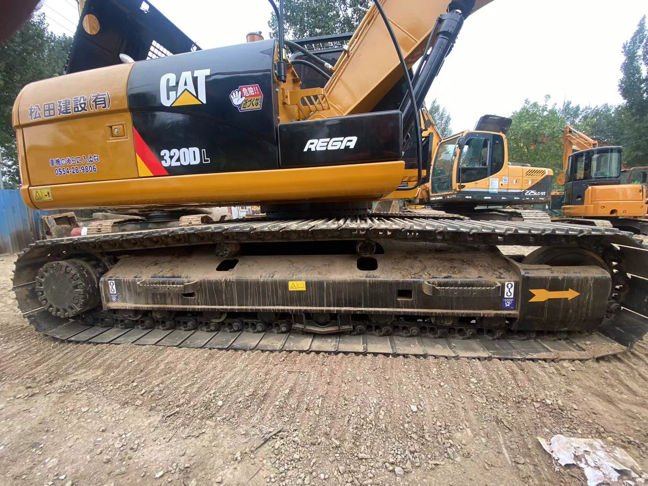 CAT 320DL used excavator - Kāpurķēžu ekskavators: foto 3 CAT 320DL used excavator - Kāpurķēžu ekskavators: foto 3