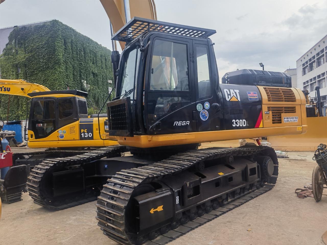 Kāpurķēžu ekskavators CAT 330DL excavator: foto 6