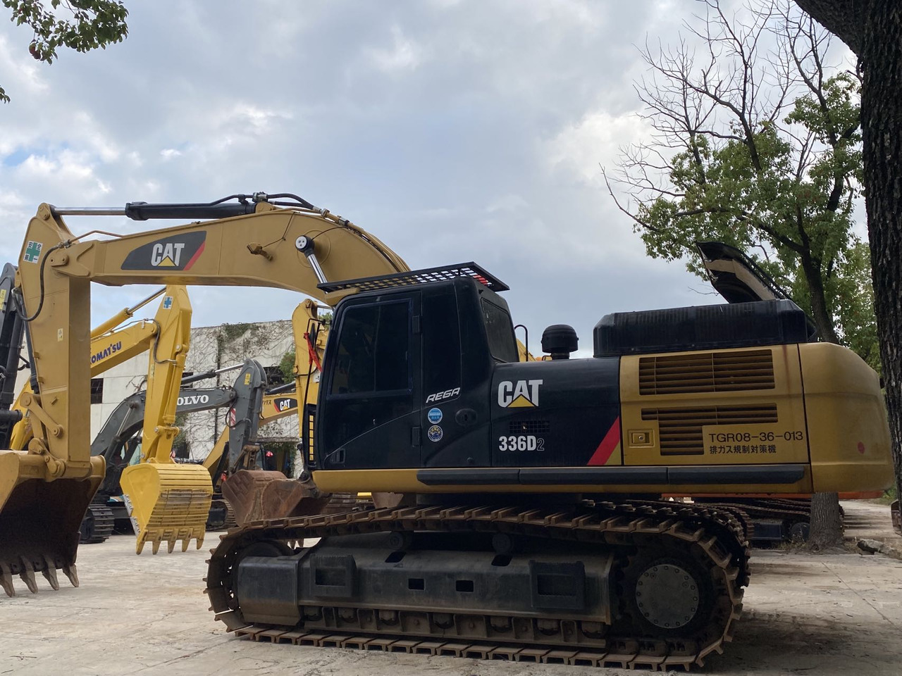 CAT 336D2 Excavator - Ekskavators: foto 2 CAT 336D2 Excavator - Ekskavators: foto 2