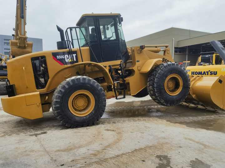 CAT 950G - Riteņu iekrāvējs: foto 4 CAT 950G - Riteņu iekrāvējs: foto 4