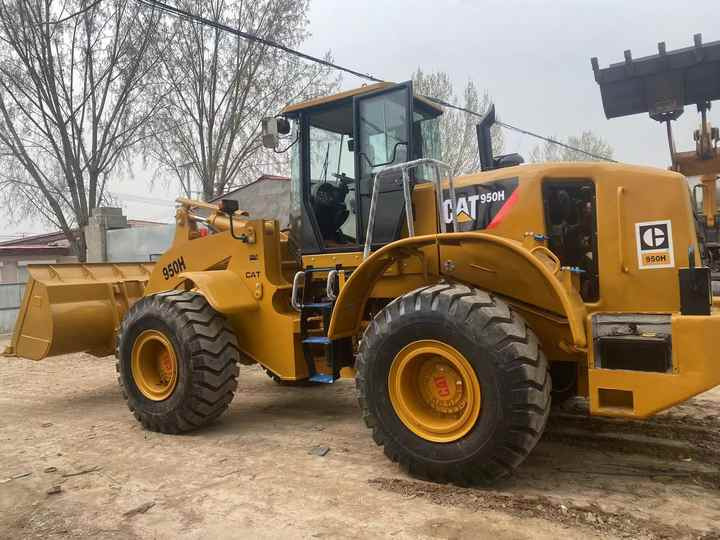 CAT Caterpillar CAT950H second hand CAT 950H Wheel Loaders for sale - Riteņu iekrāvējs: foto 3 CAT Caterpillar CAT950H second hand CAT 950H Wheel Loaders for sale - Riteņu iekrāvējs: foto 3